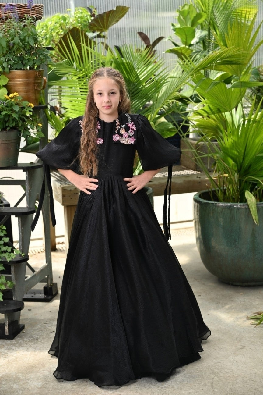 Black Floral Square Collar