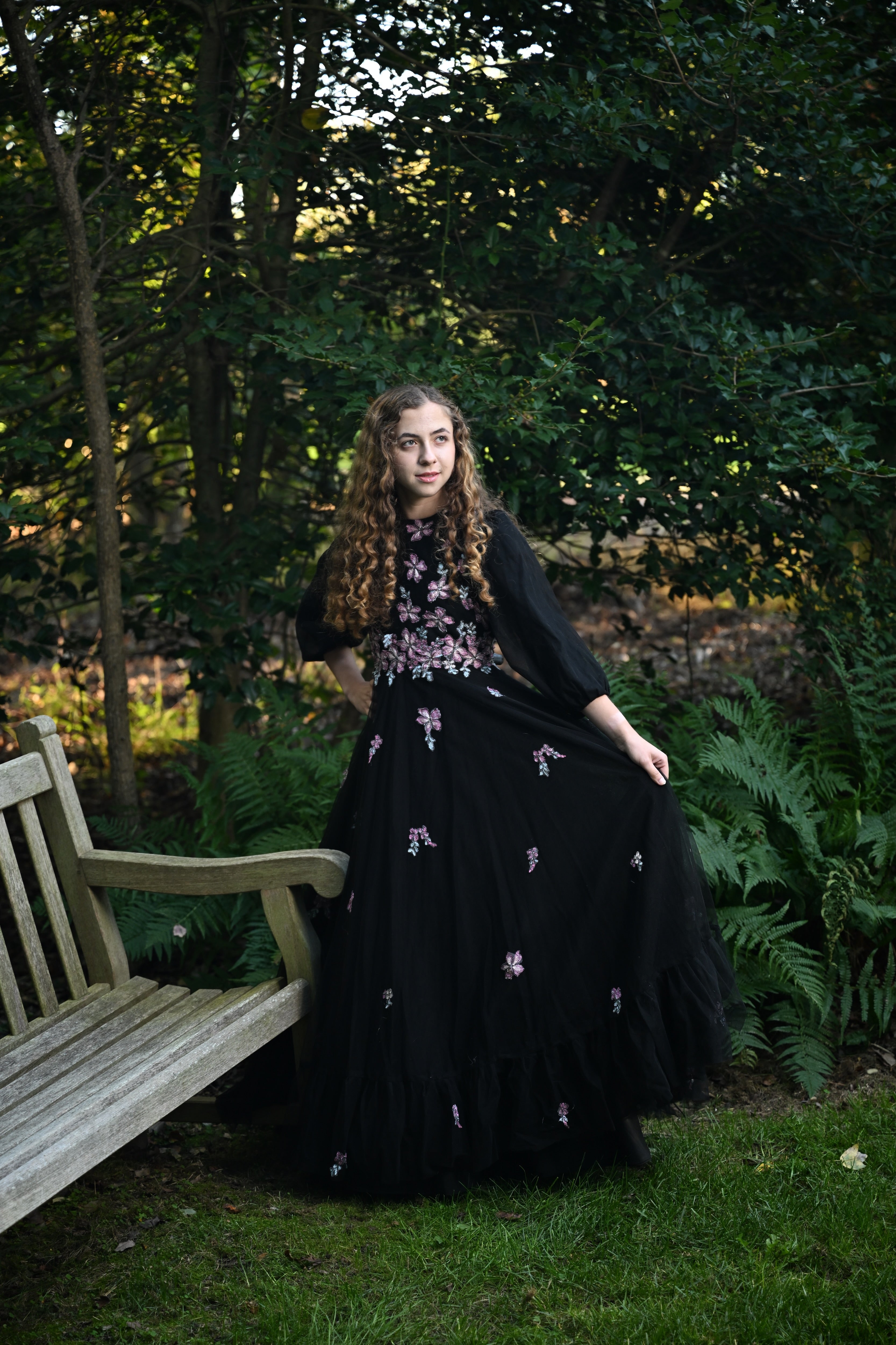 Black Bloomburst Teen