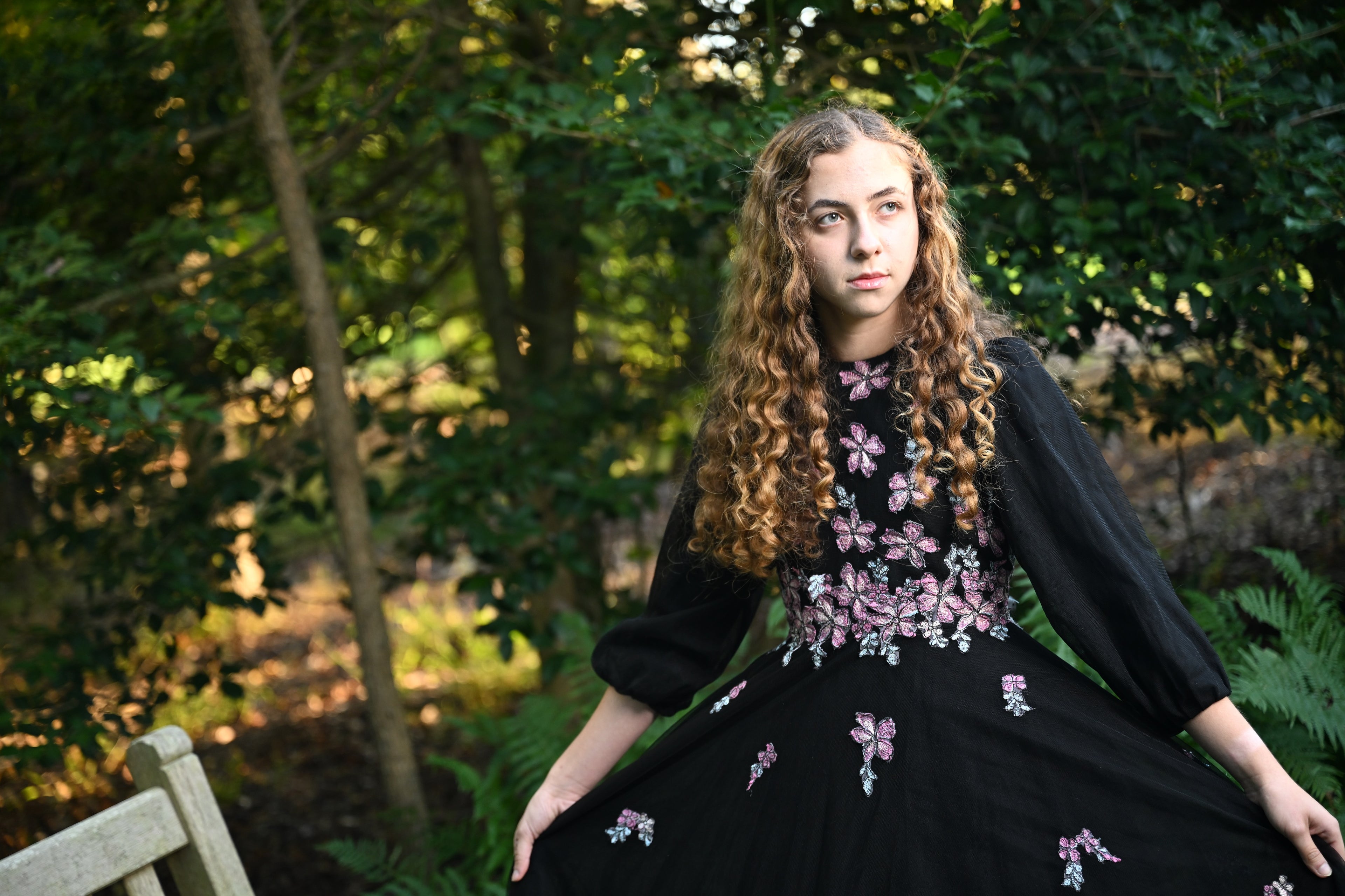 Black Bloomburst Teen