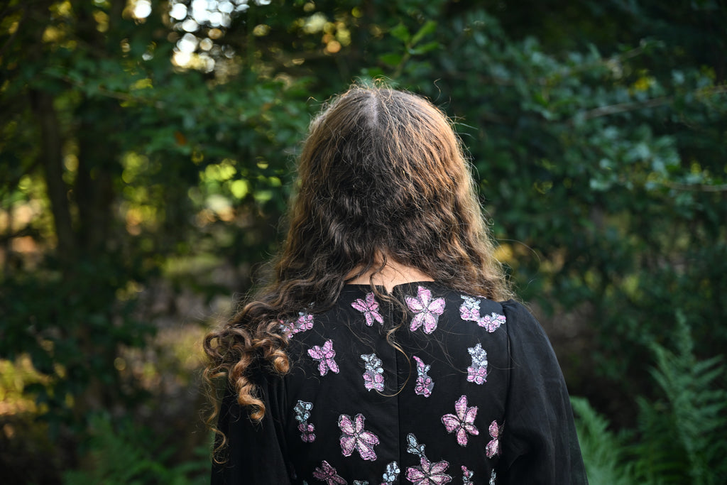 Black Bloomburst Teen