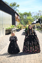 Black Dainty Daisy Teen & Black Scattered Stardust
