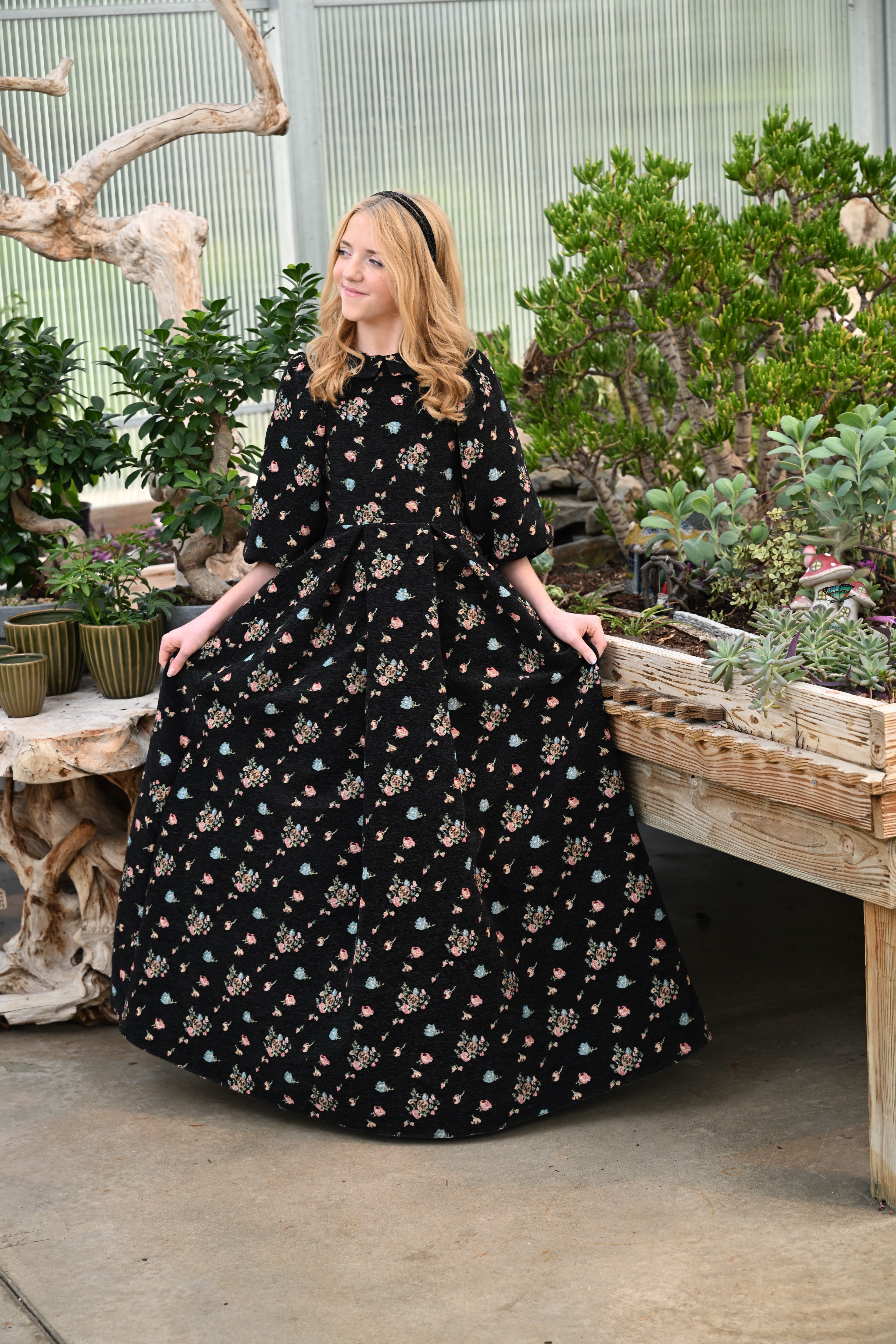 Black Garden Brocade Teen