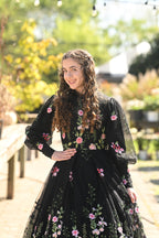 Black Dainty Daisy Teen