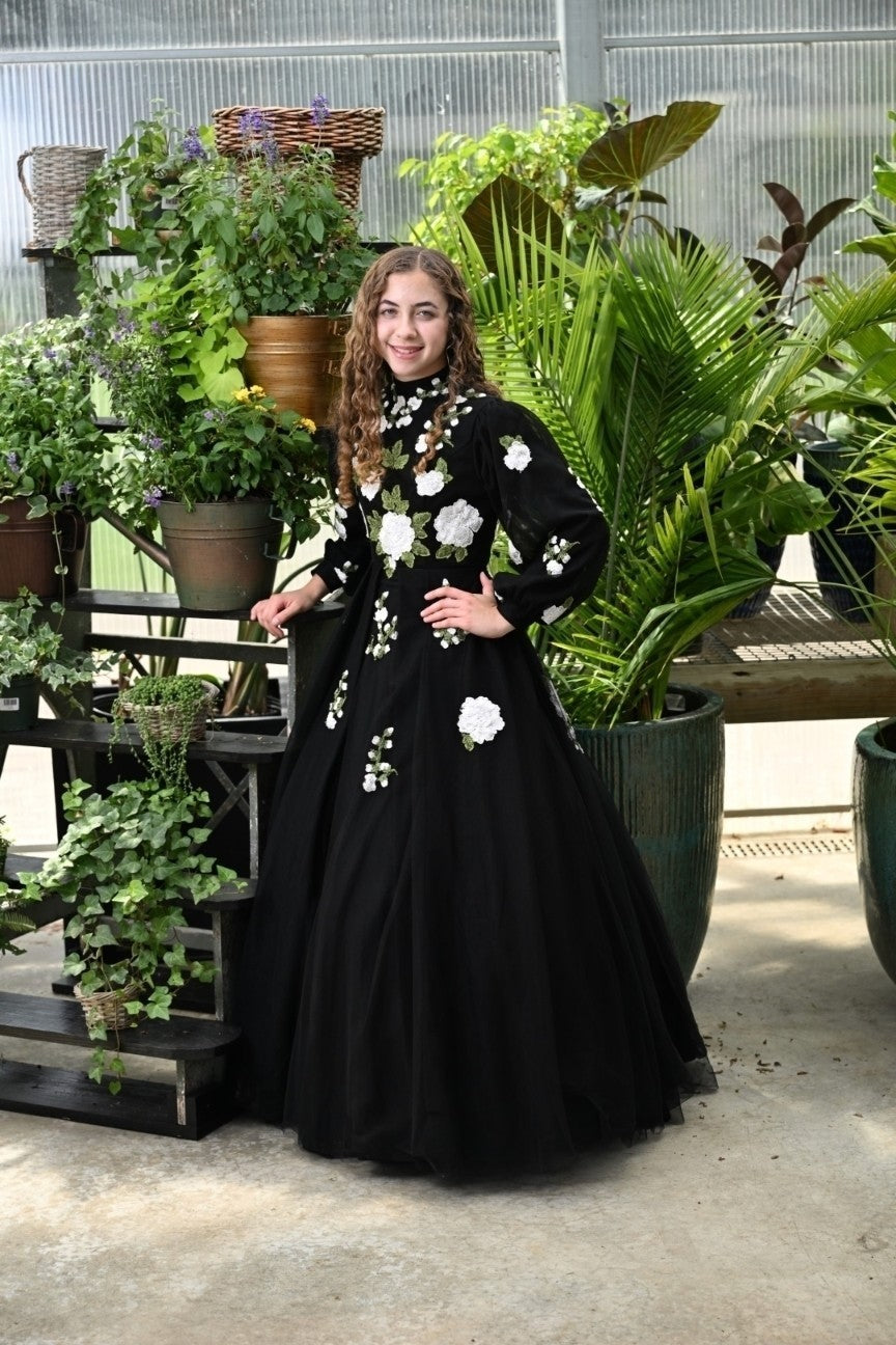 Black Garden Applique Teen