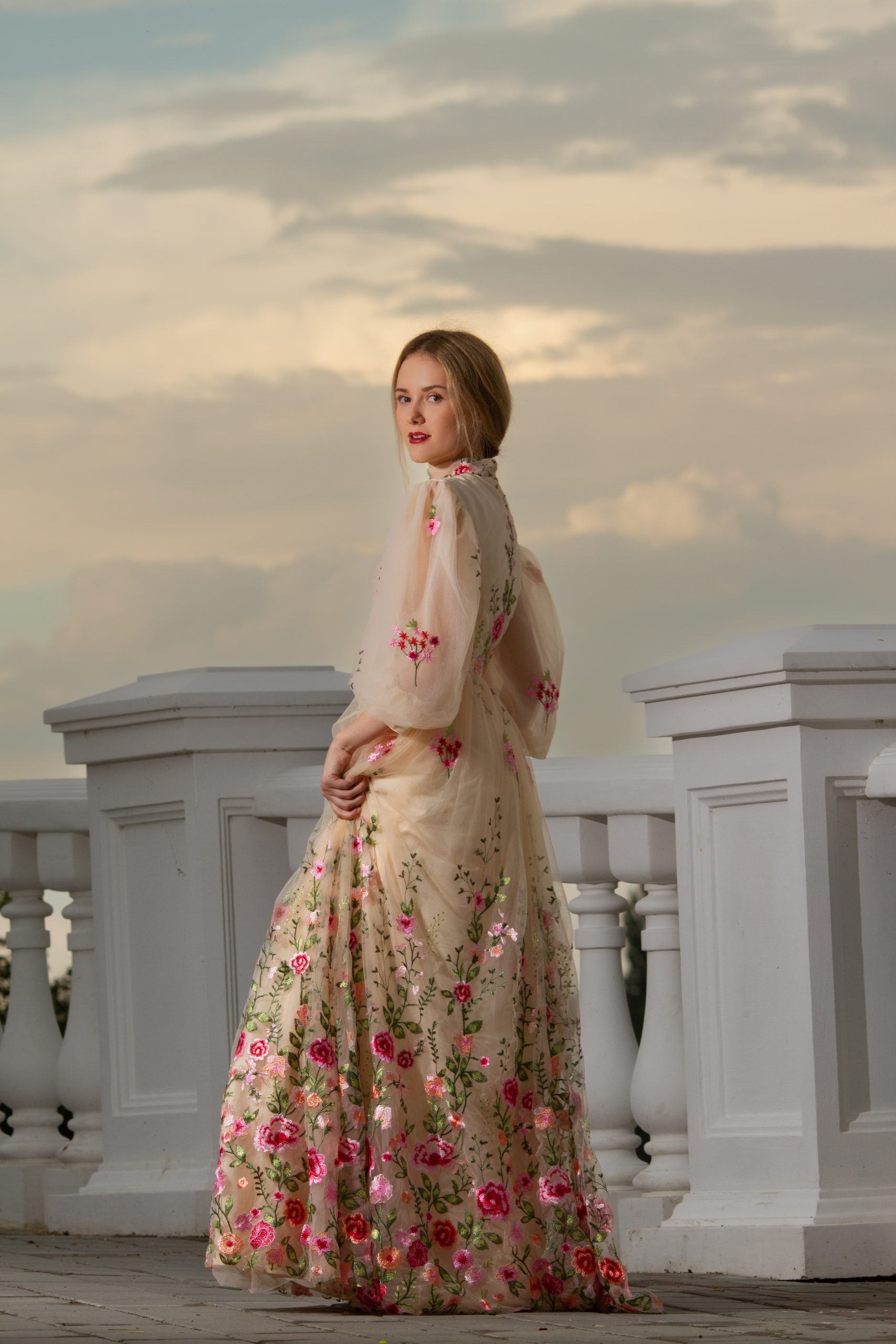 Dainty Daisy - Papillon Gowns